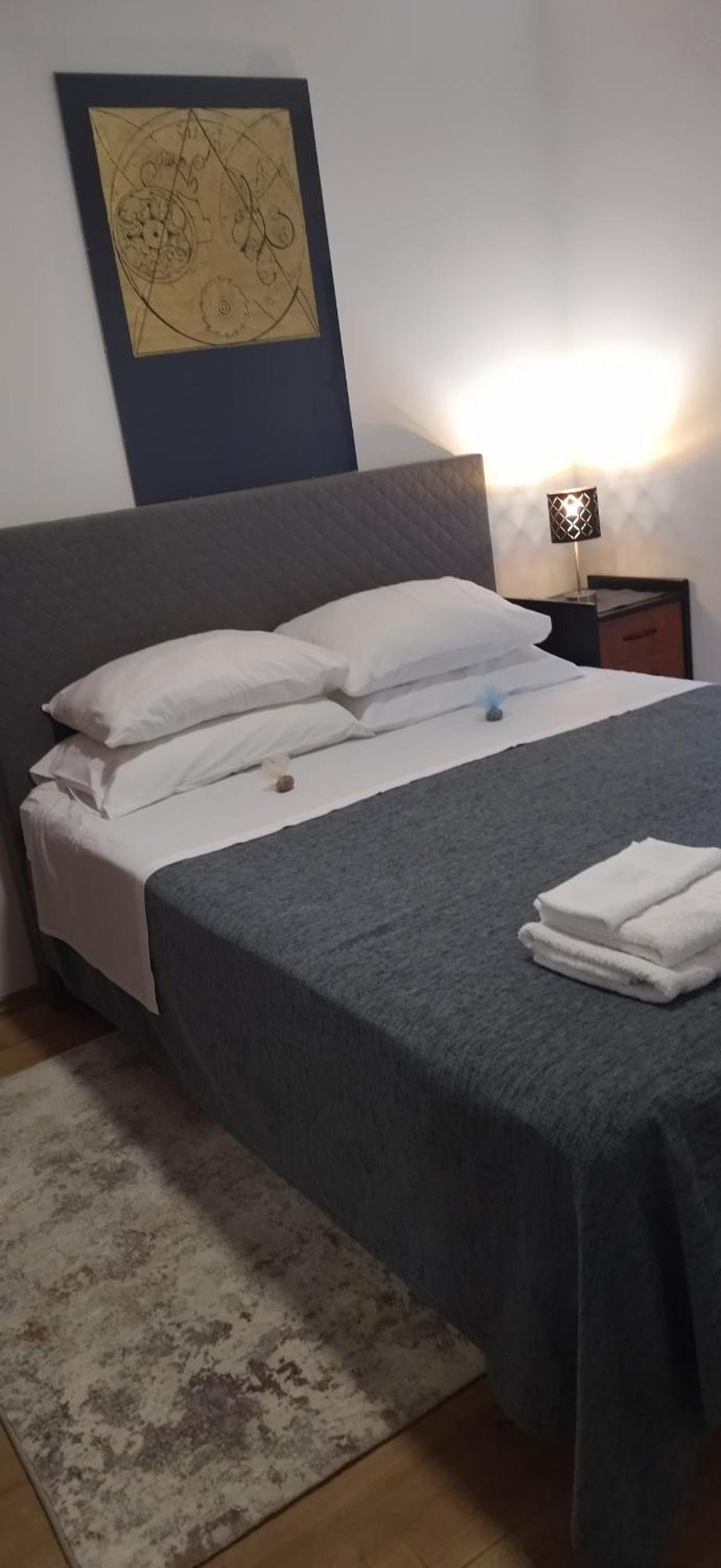 Apartment White *