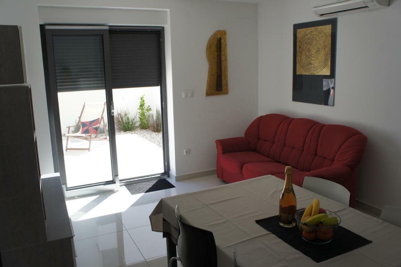 White Apartment *